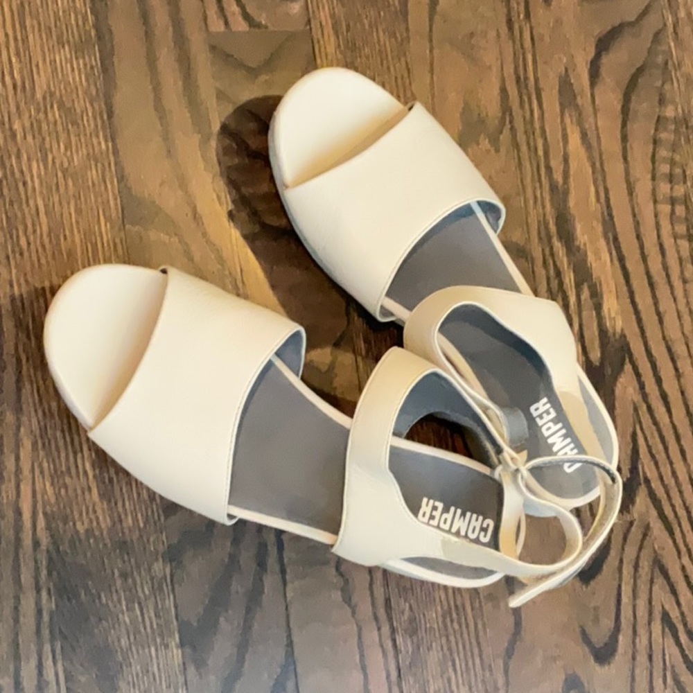 CAMPER BONE SANDALS